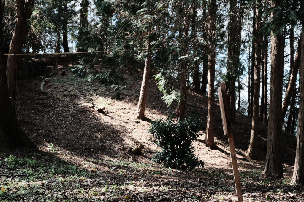 行橋市内最大の前方後円墳-八雷古墳-と-八雷神社-古墳