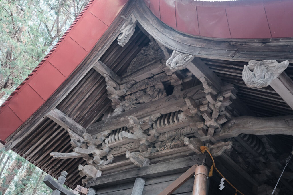 行橋市内最大の前方後円墳-八雷古墳-と-八雷神社-社殿彫刻
