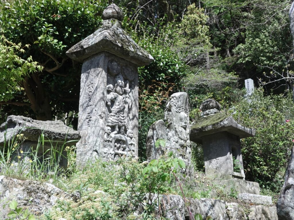 【国東半島・国東市】六郷満山巡り。4月の成仏寺と奥の院＿庚申塔