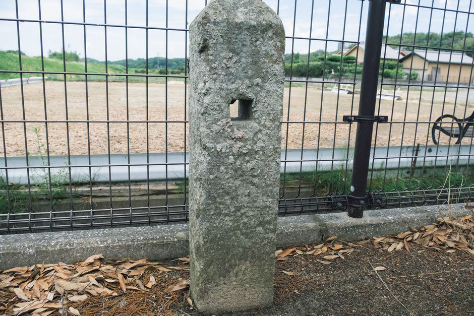 大分県宇佐市 貴船神社(下拝田）石柱