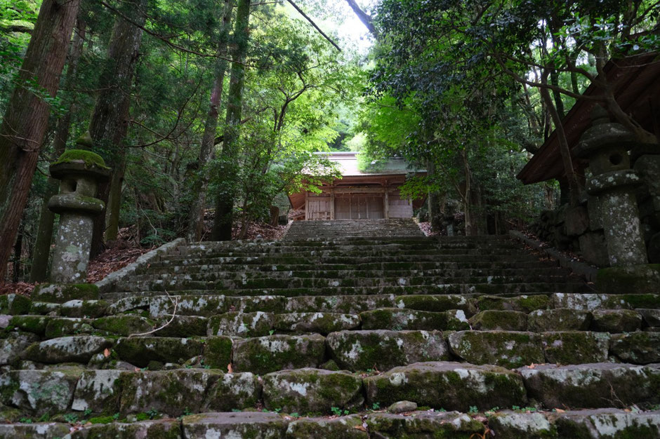 【福岡県の低山登山】梅雨入り直前、6月の求菩提山へ