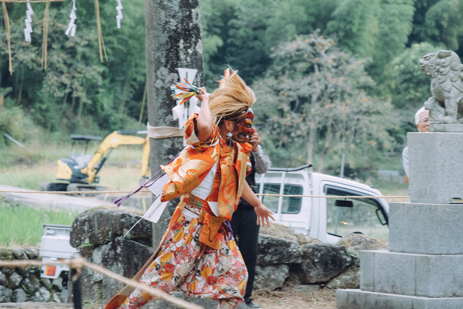 豊前市 上川底 貴船神社 大村神楽講奉納へ|フォトライターの歴史カメラ散歩