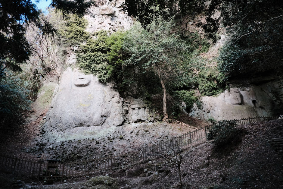 豊後高田市　熊野磨崖仏