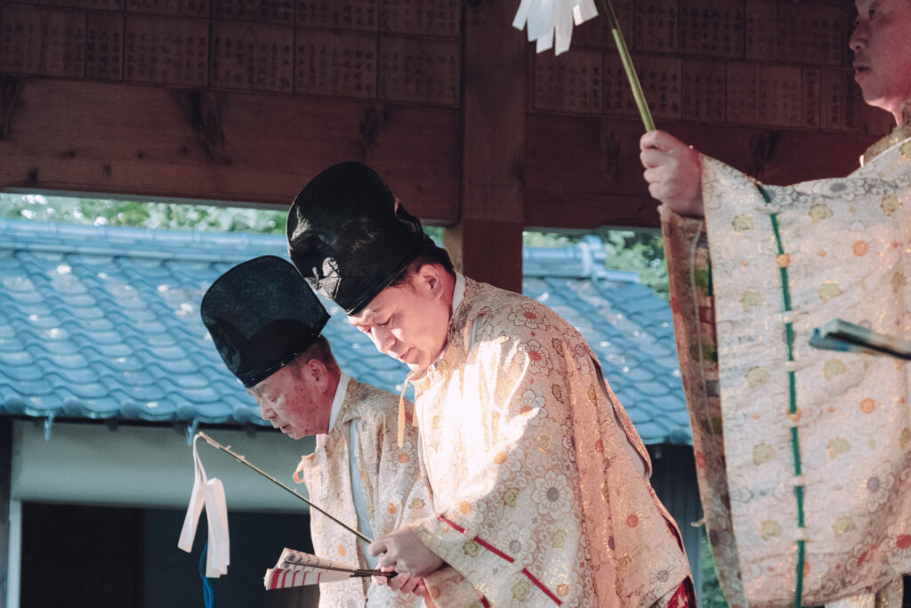 【上毛町】八坂神社 唐原神楽講奉納へ|フォトライターの歴史カメラ旅