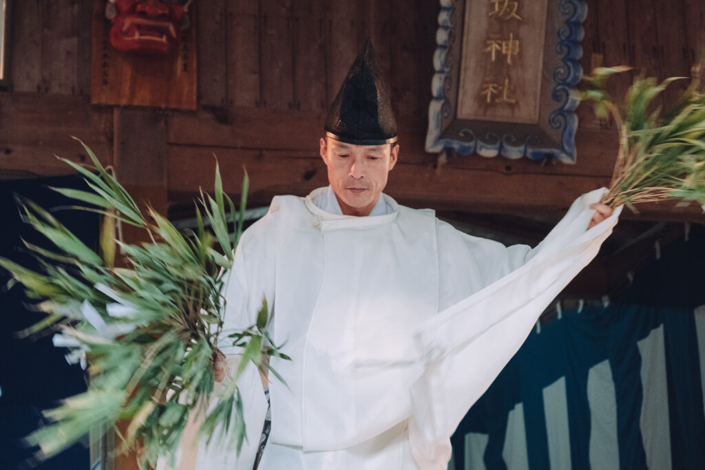 【上毛町】八坂神社 唐原神楽講奉納へ|フォトライターの歴史カメラ旅