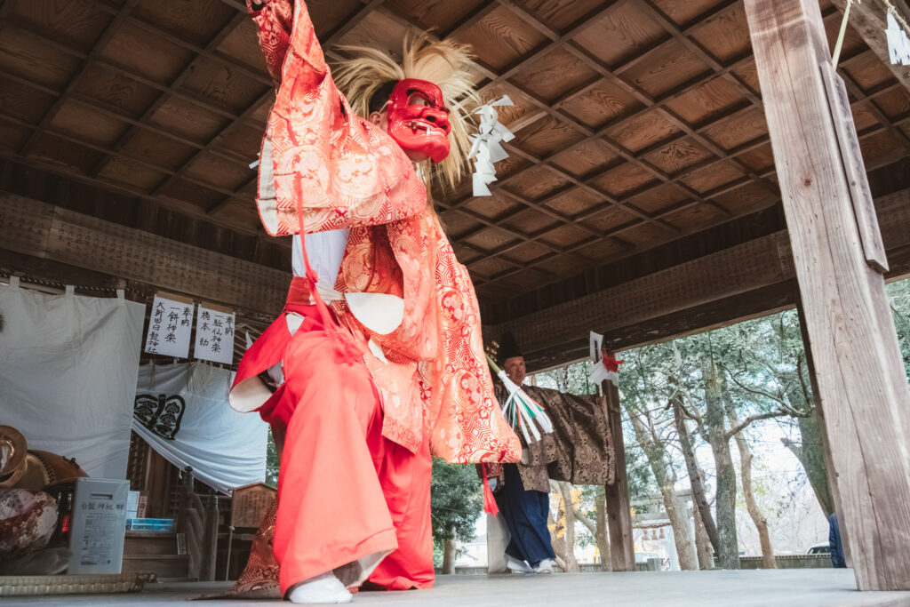 【大分県中津市大新田】白髭神社 蛎瀬神楽奉納へ|フォトライターの歴史カメラ旅