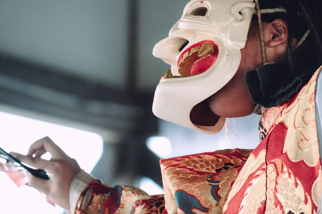 豊前神楽「友枝神楽講」奉納 （宇佐市武領地区／若宮社・稲荷神社・貴布禰神社)歴史カメラ散歩