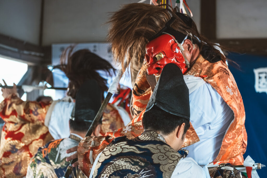 豊前神楽「友枝神楽講」奉納 （宇佐市武領地区／若宮社・稲荷神社・貴布禰神社)歴史カメラ散歩