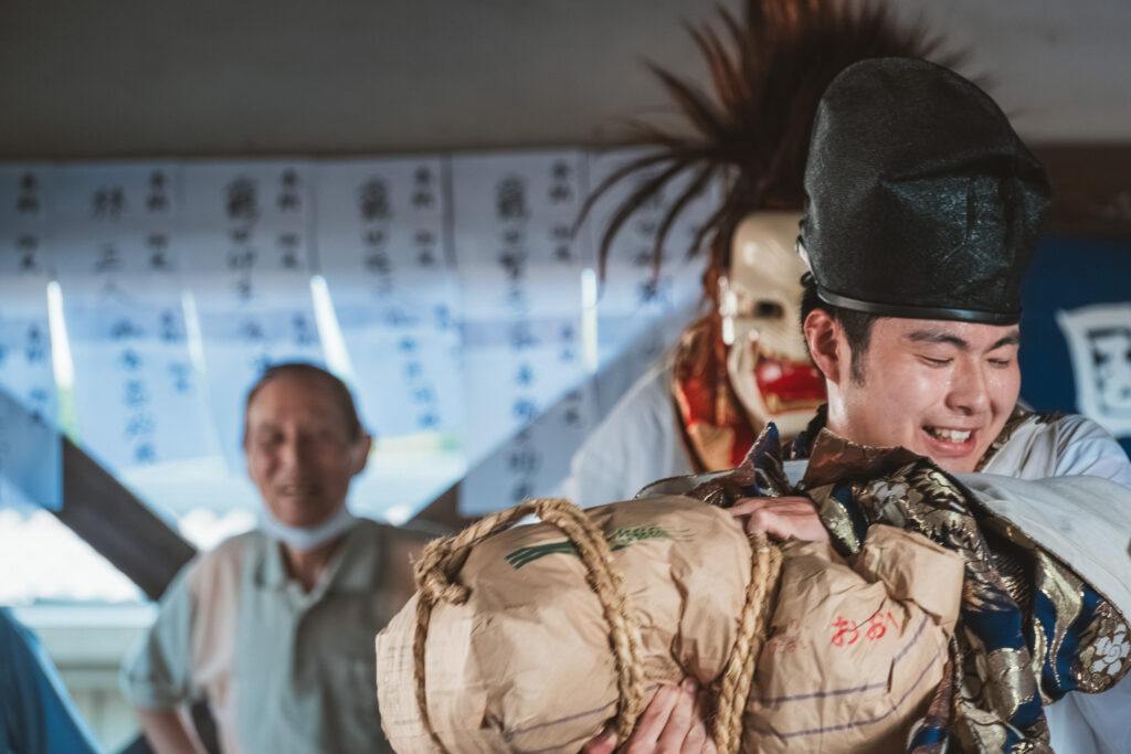 豊前神楽「友枝神楽講」奉納 （宇佐市武領地区／若宮社・稲荷神社・貴布禰神社)歴史カメラ散歩