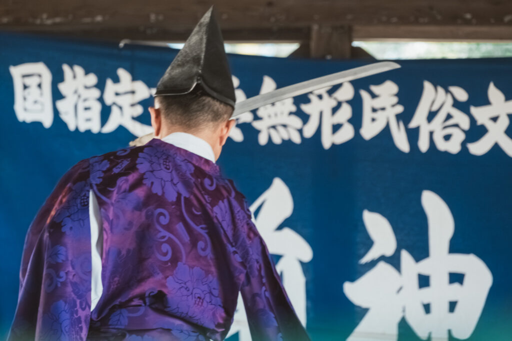 豊前神楽「友枝神楽講」奉納 （宇佐市武領地区／若宮社・稲荷神社・貴布禰神社)歴史カメラ散歩