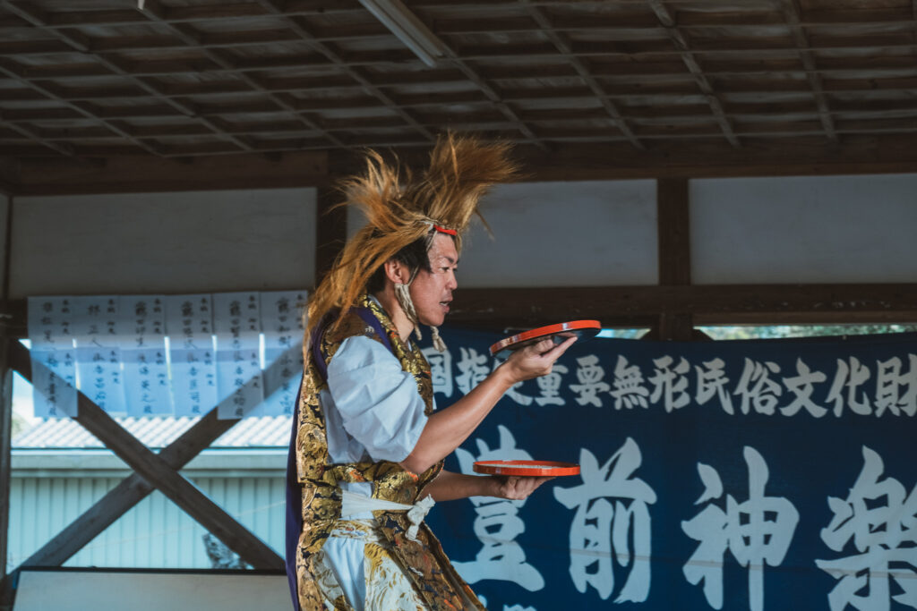 豊前神楽「友枝神楽講」奉納 （宇佐市武領地区／若宮社・稲荷神社・貴布禰神社)歴史カメラ散歩