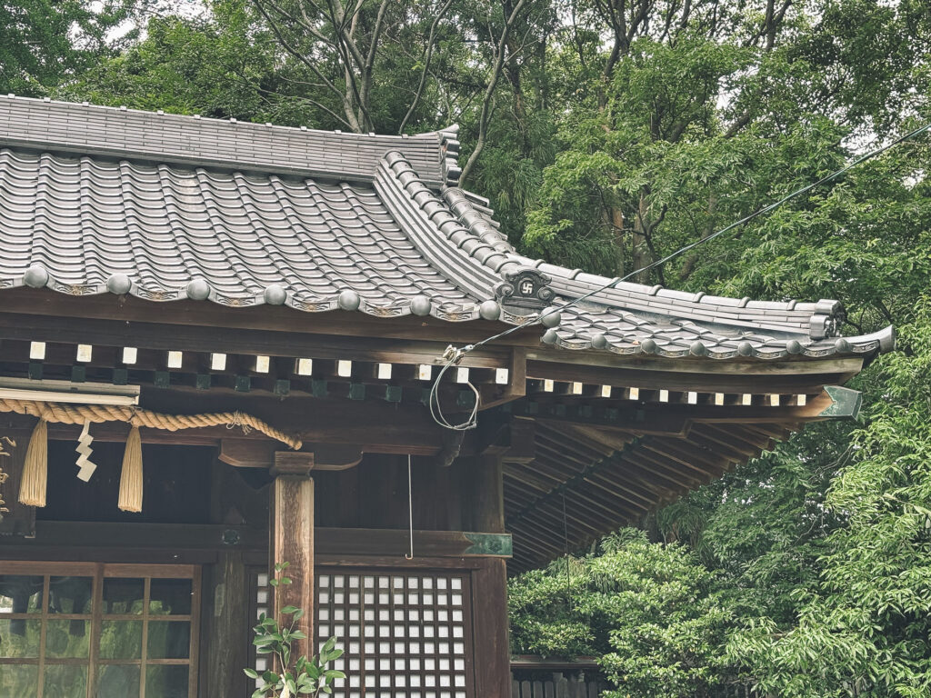 豊前の名将、城井谷(きいだに)の主・宇都宮鎮房と家臣を祀る、中津城の城井神社と扇城神社に行ってきました 右卍