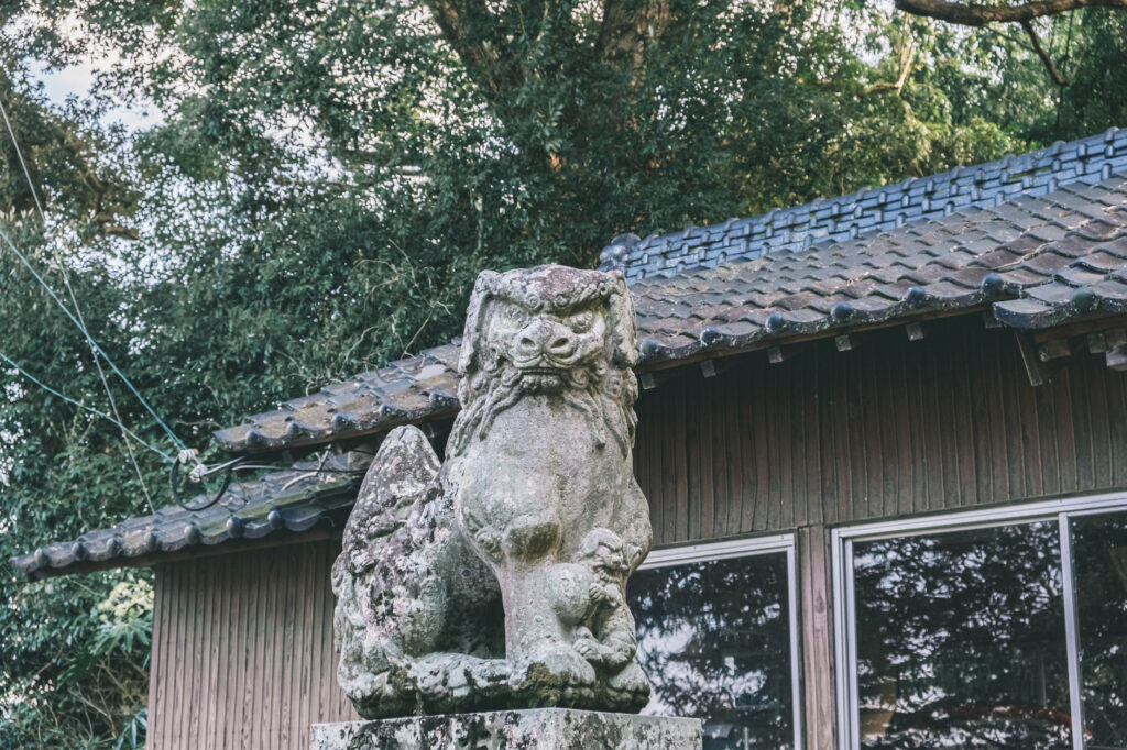 【豊後高田市】 雷鬼(いかずちおに)の岩屋古墳・海神社へ_狛犬