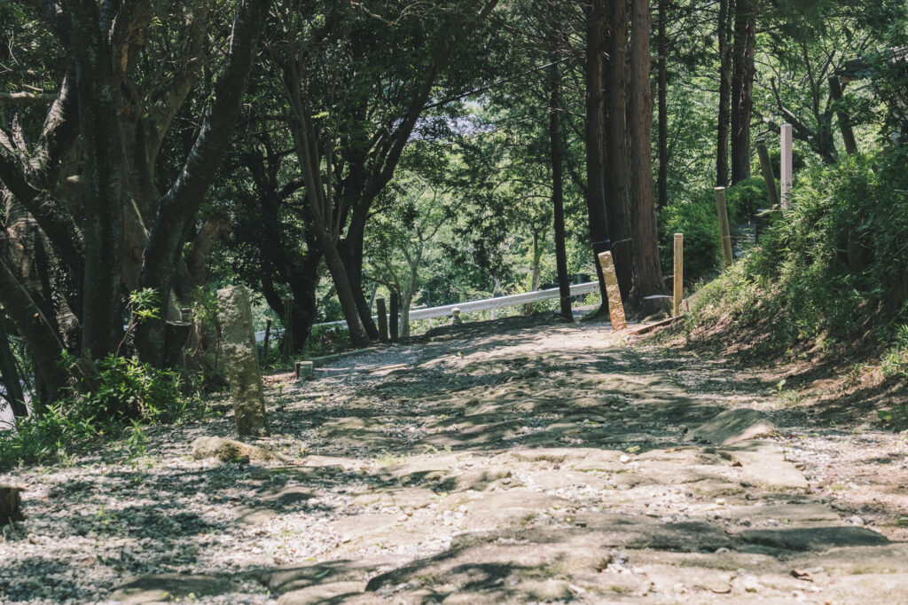 八景山-みやこ町-石畳