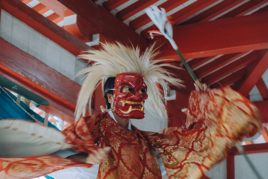 中津市 蛎瀬 八坂神社 蛎瀬神楽奉納へ｜フォトライターの歴史カメラ散歩