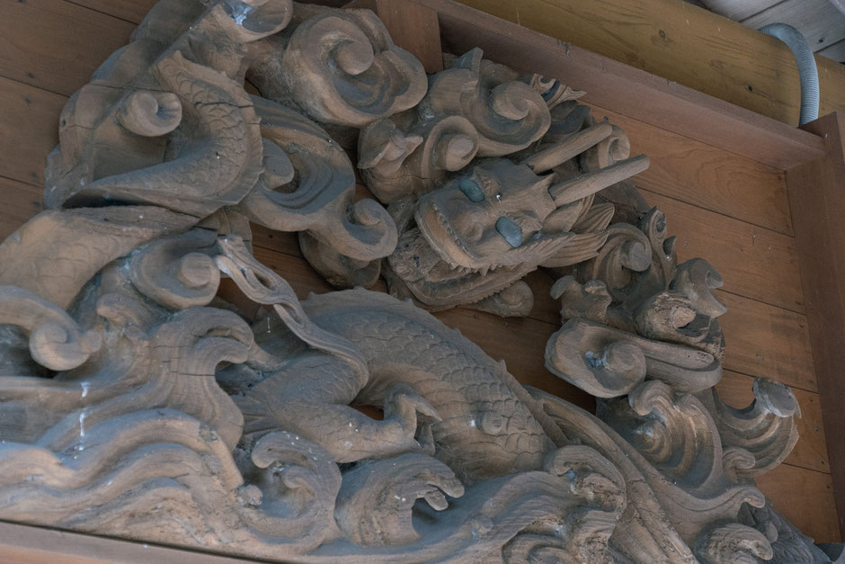 初めて「瀬織津姫」を意識した上毛町・牛頭天王公園の八坂神社 竜の彫り物