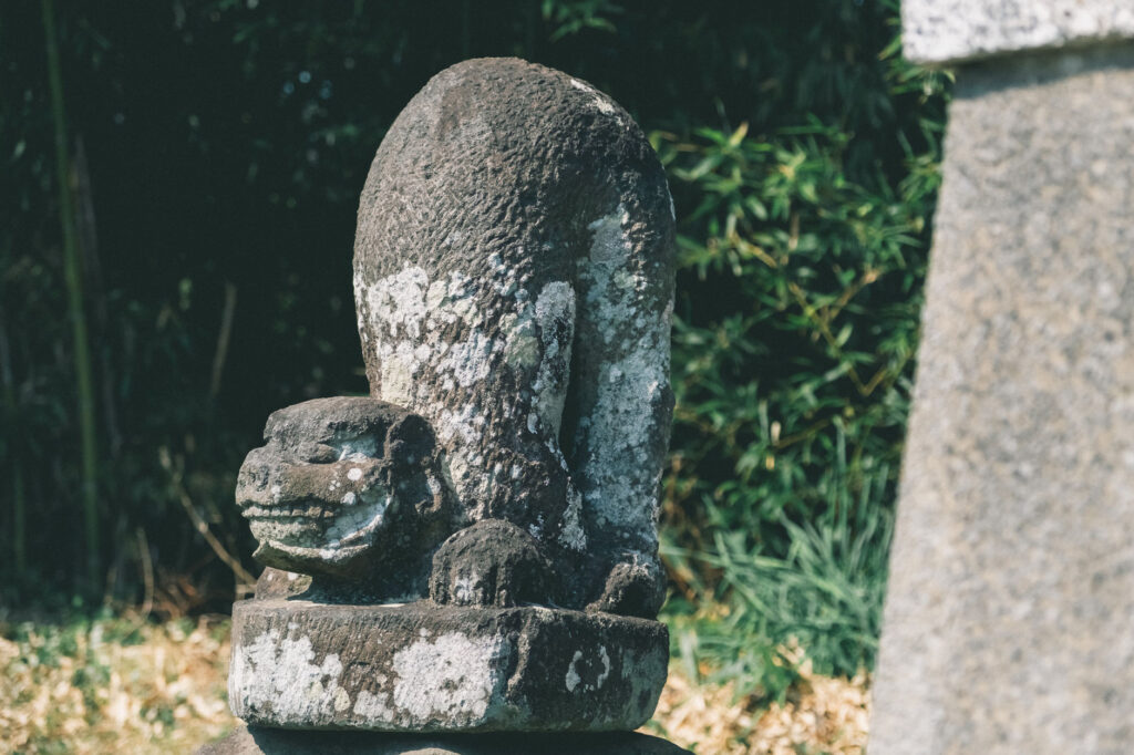 【うきは市浮羽町古川】素盞嗚神社　イタチ？