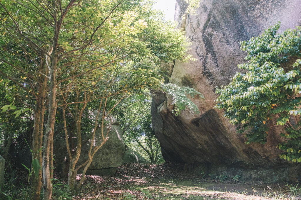 八景山-みやこ町-太祖神社-磐座