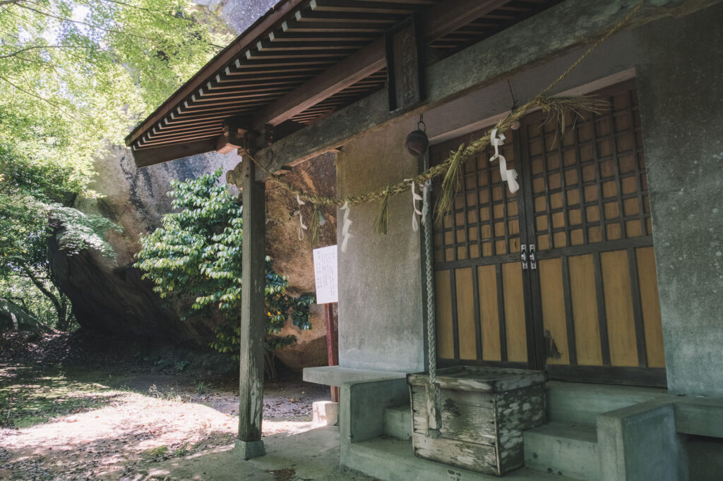 八景山-みやこ町-太祖神社-拝殿