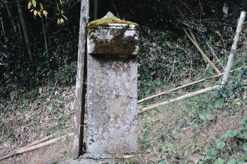 宇佐市-千手観音堂と観音山横穴墓群 (1)