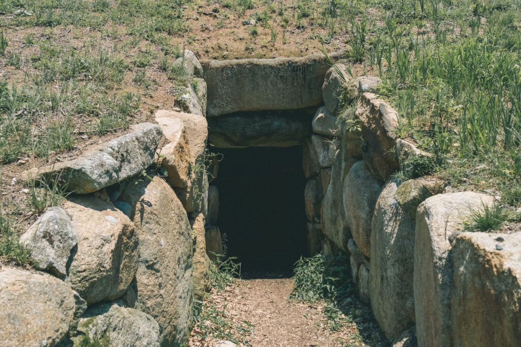 甲塚古墳-みやこ町-を歩く-古墳入口