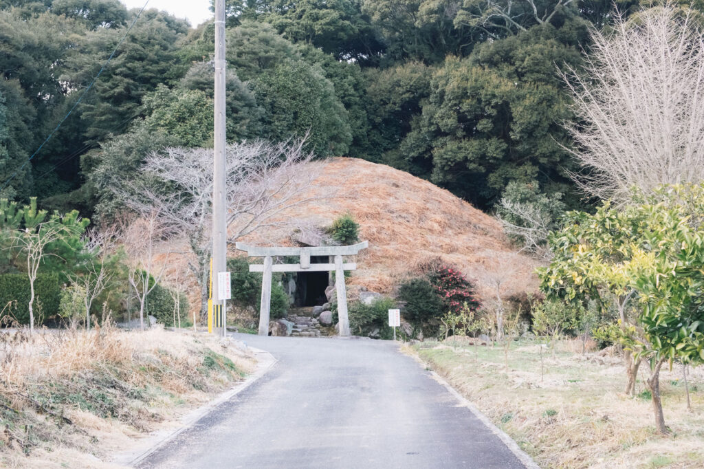 福岡県みやこ町-古墳時代後期の横穴式石室古墳-綾塚古墳-へ (3)