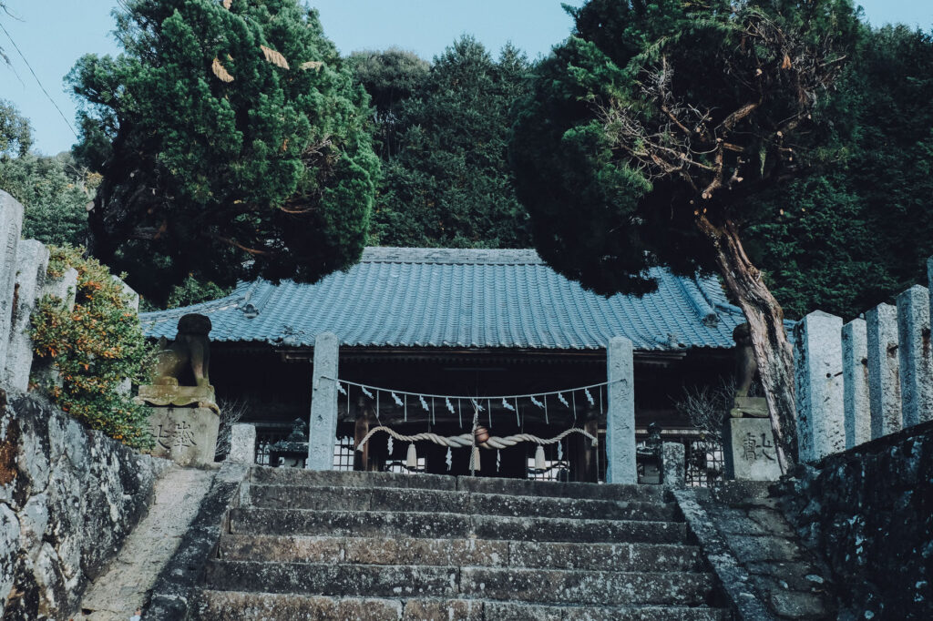 築上町の知る人ぞ知るパワースポット・ビュースポット「 葛城神社妙見宮」へ｜フォトライターの歴史カメラ旅