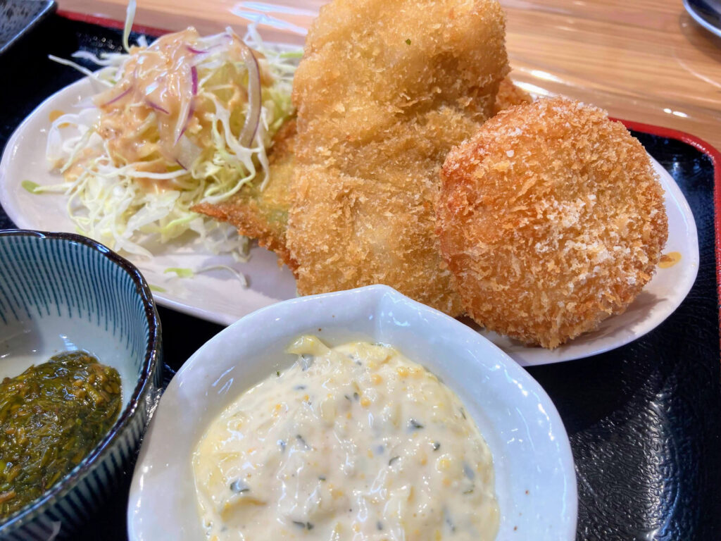 豊前市-グルメ-豊前在住ライターがリピートしている飲食店リスト-うみてらす豊前-豊築丸-ミックスフライ定食