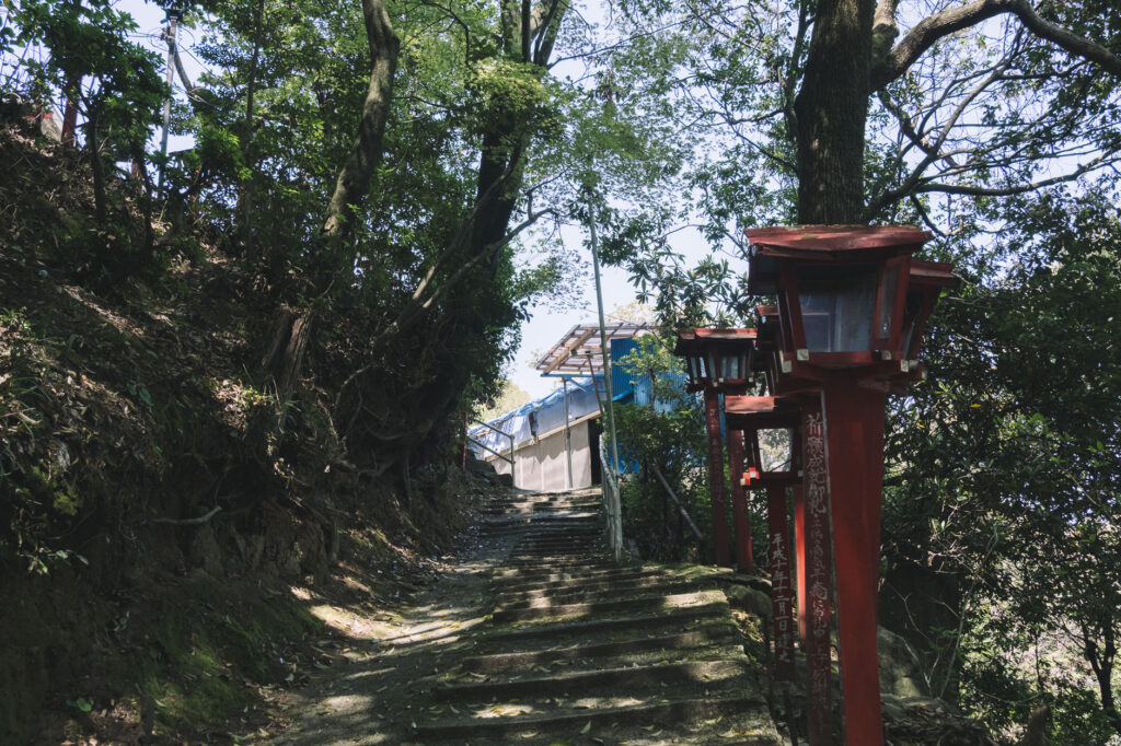 難病平癒の観音様-福岡県みやこ町-胸の観音
