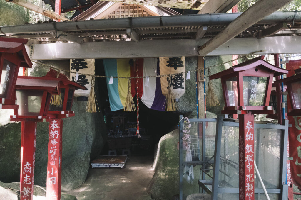 難病平癒の観音様-福岡県みやこ町-胸の観音-奥の院