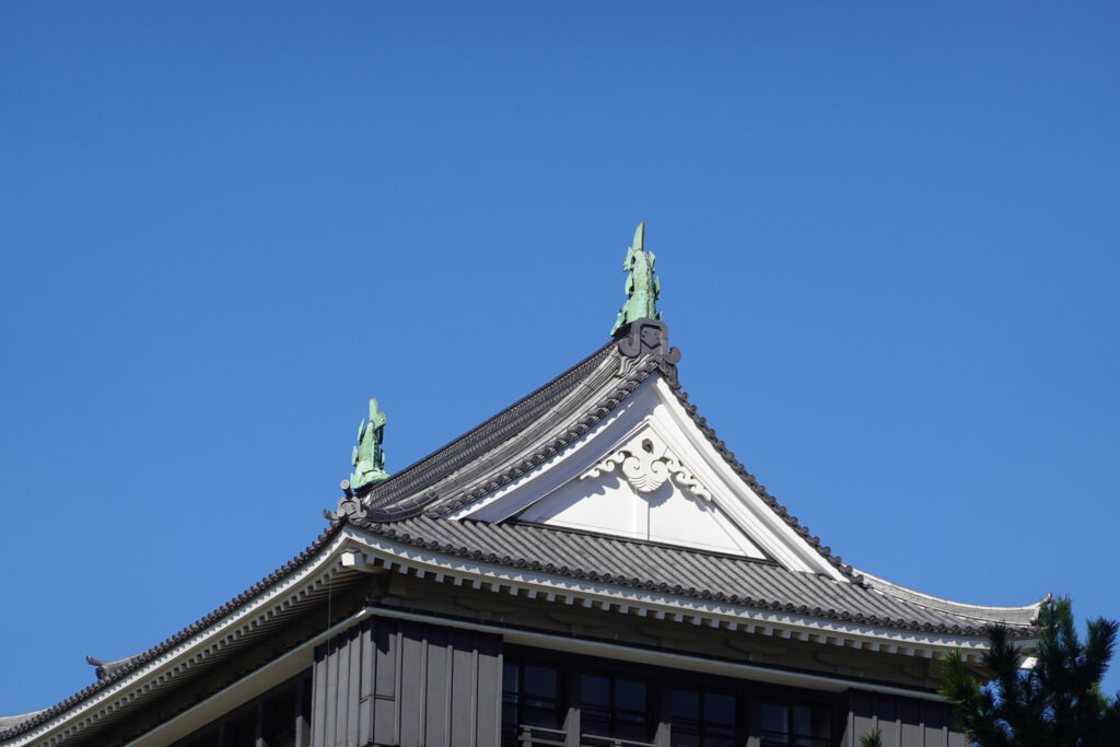 小倉城のシャチホコ