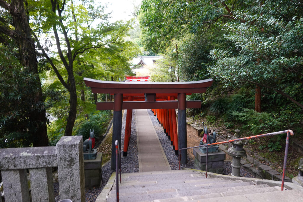 稲荷神社鳥居