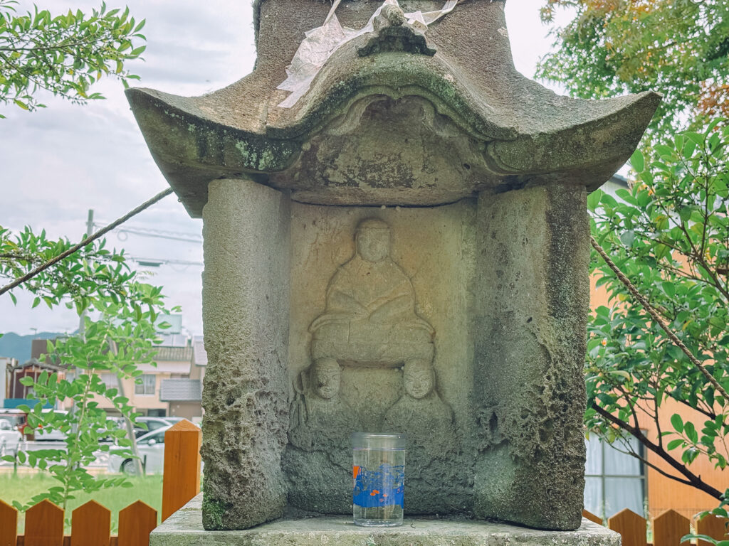 嬉野市 豊玉姫神社 石祠 石仏