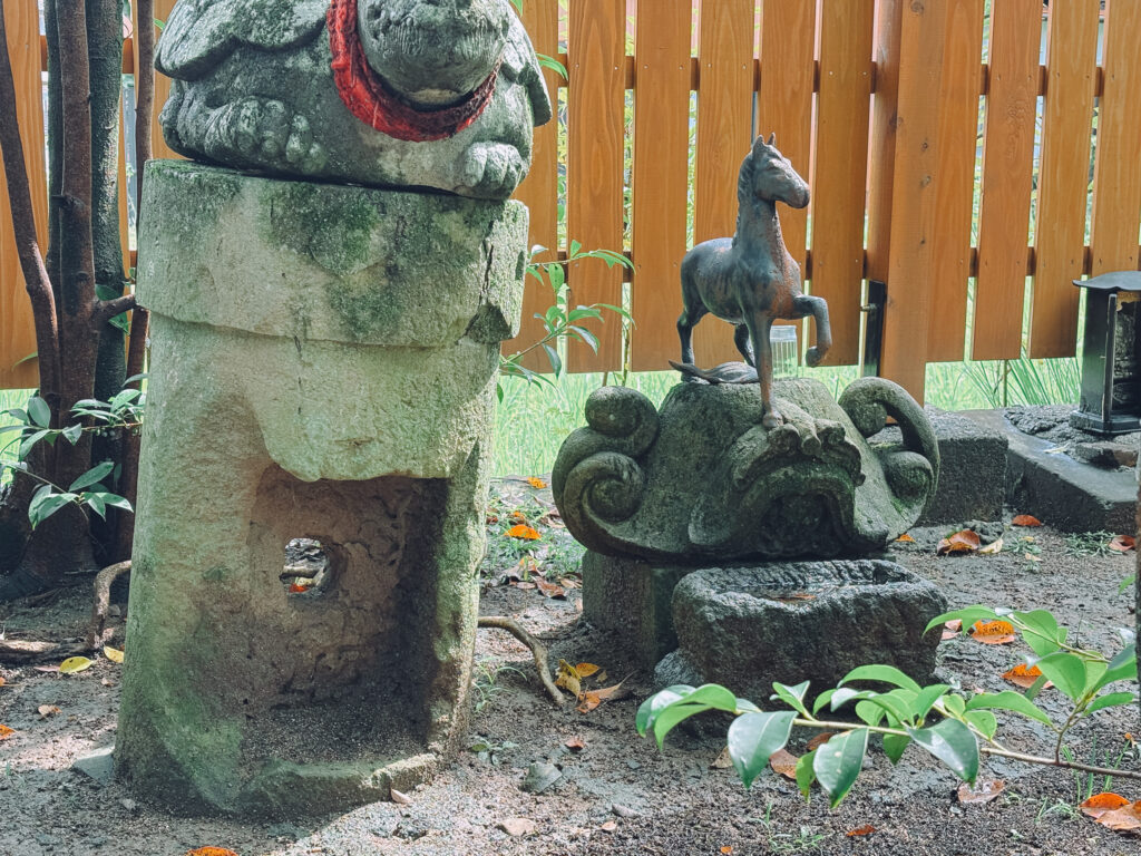 嬉野市 豊玉姫神社 馬の像
