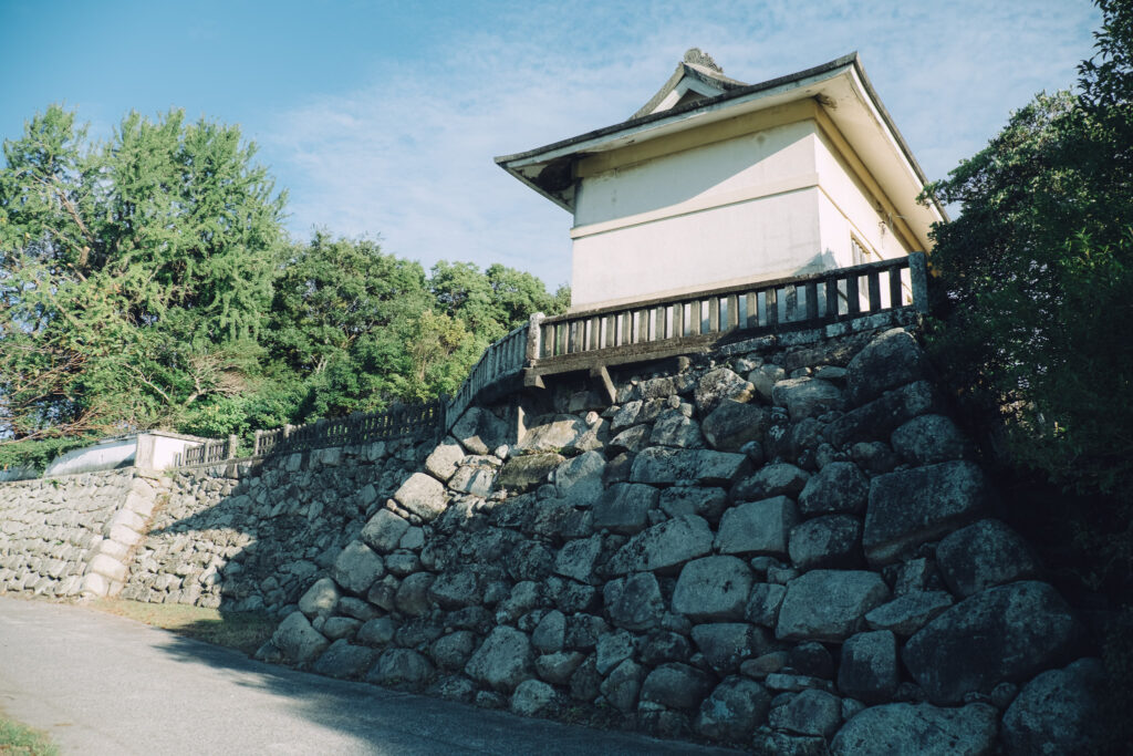 【大分県・中津城】古代七世紀の山城「唐原山城」から持ち出された石が用いられた石垣