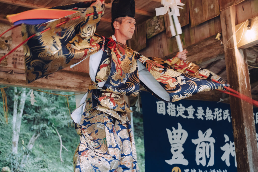 【中津市本耶馬渓町】羅漢寺八坂神社 黒土神楽講奉納へ