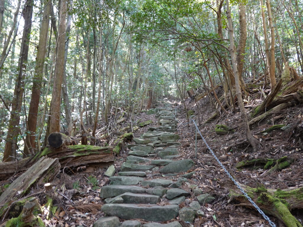 求菩提山　鬼の石段