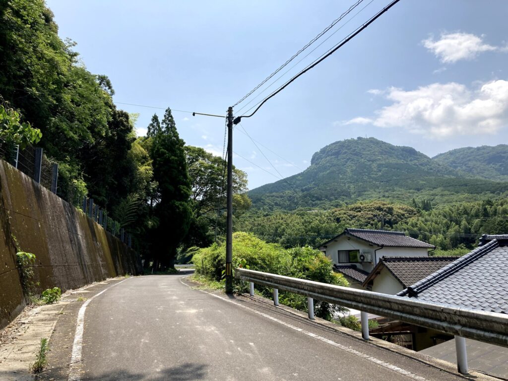 【大分県中津市】八面山に向かう蠻大神(えびすおおかみ)