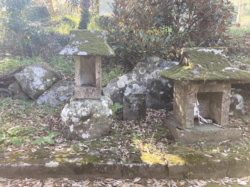 【福岡県豊前市上川底】迷った先で見つけた貴船神社と藤の花 2021/4/6撮影記録
