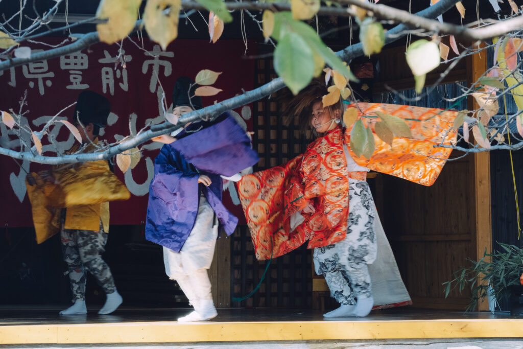 【大分県中津市】金谷貴船神社・丹生神社貴船宮 三毛門こども神楽講・女子神楽奉納へ（護摩焚きあり）
