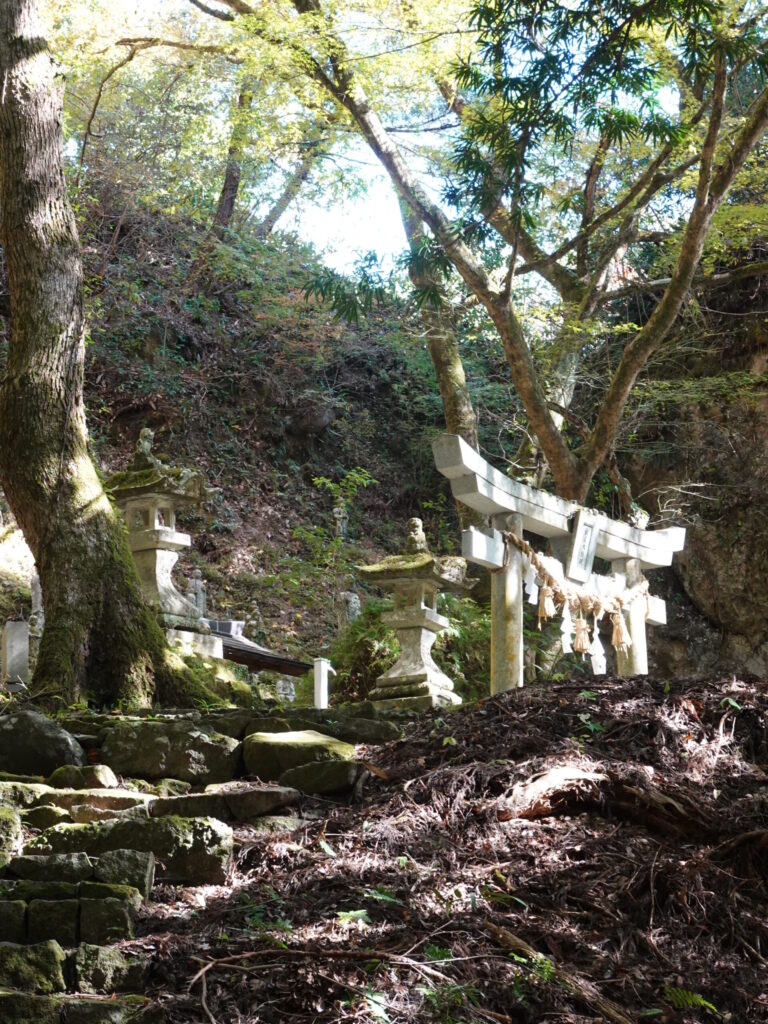 【福岡県朝倉郡東峰村】宝珠山 岩屋神社 2019年11月 撮影記録
