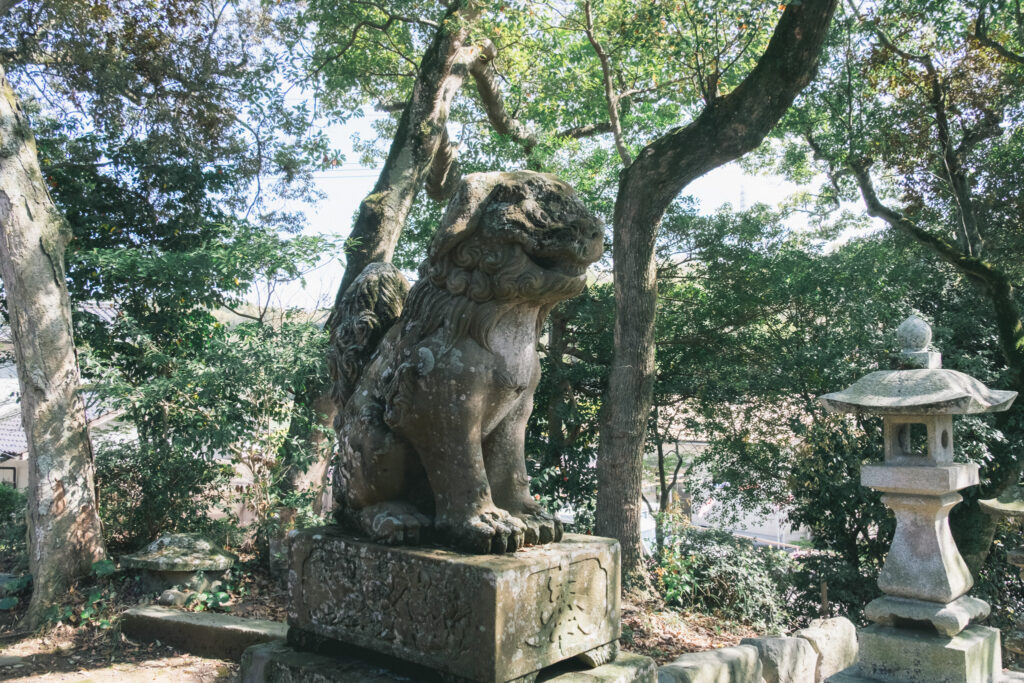 三笠山春日神社　狛犬（阿形）父