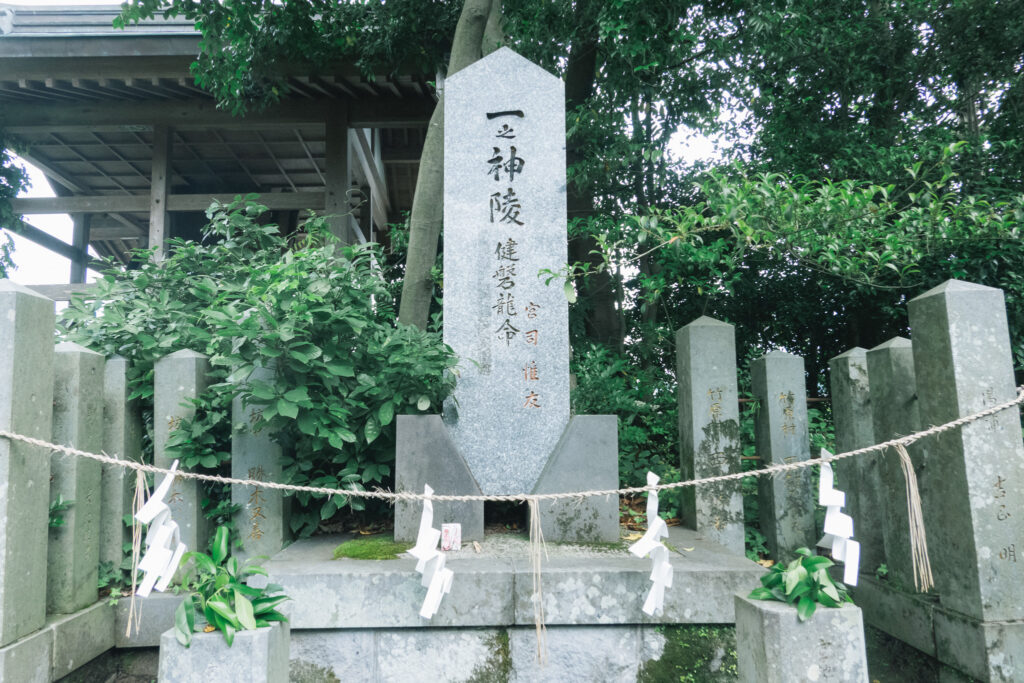 一之神陵 健磐龍命