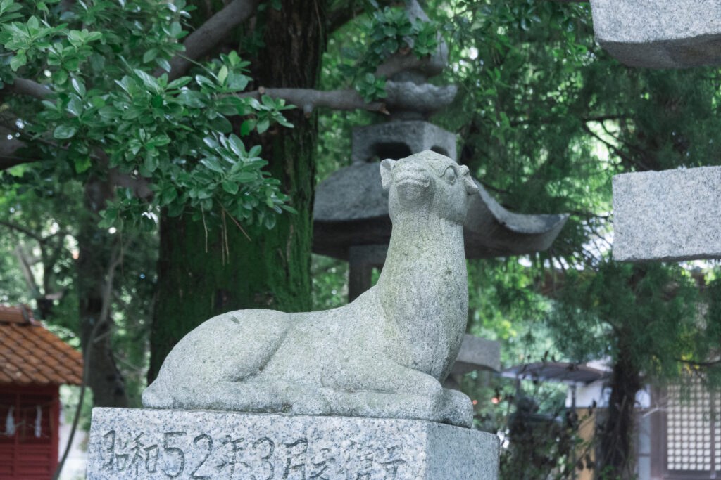 豊前市 厳島神社 狛鹿(雌)