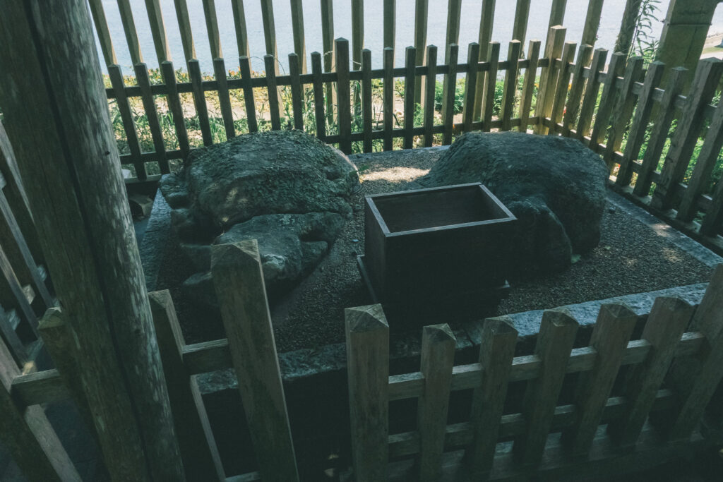 志賀海神社 亀石