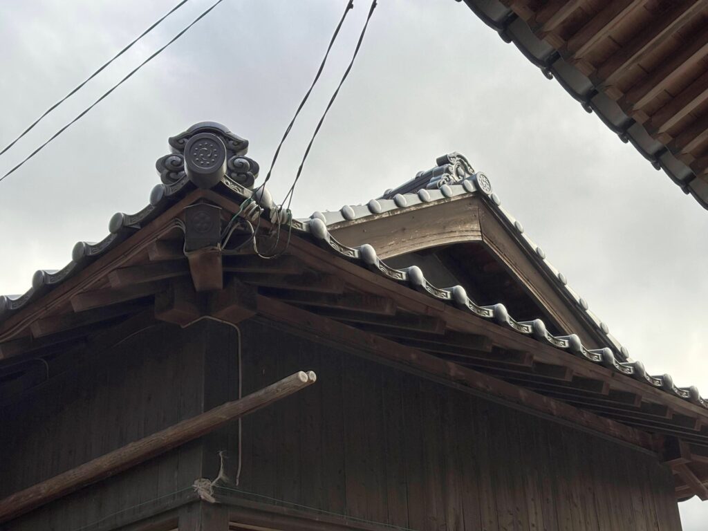 今津恵比須神社　巴紋