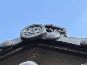 今津恵比須神社　右三つ巴紋