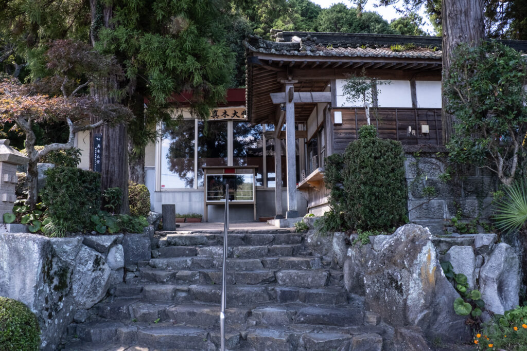 六郷満山最大の寺院「馬城山伝乗寺」跡地「真木大堂」鐘撞堂
