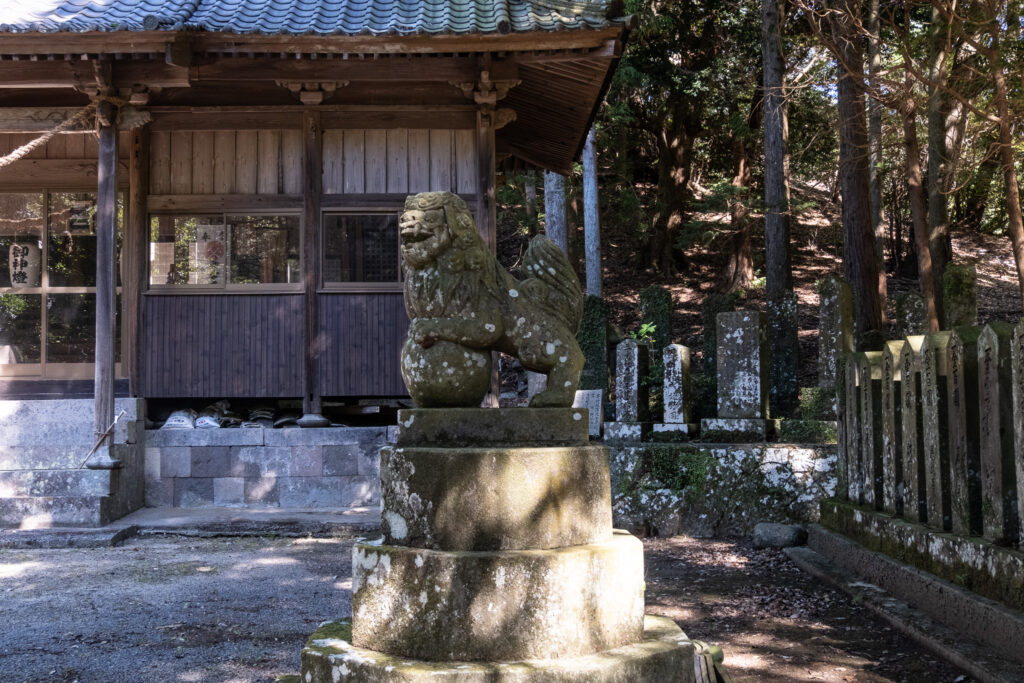 【大分県豊後高田市】田染三宮八幡社で見つけた、右三つ巴