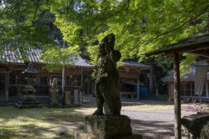田染二宮八幡神社、山中で見つけたもの